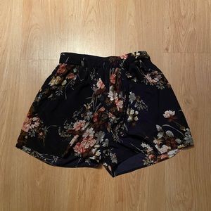 XL shorts